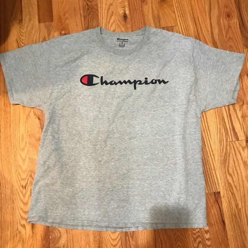 ▪️Champion Short Sleeve Tee - Picture 2 of 7